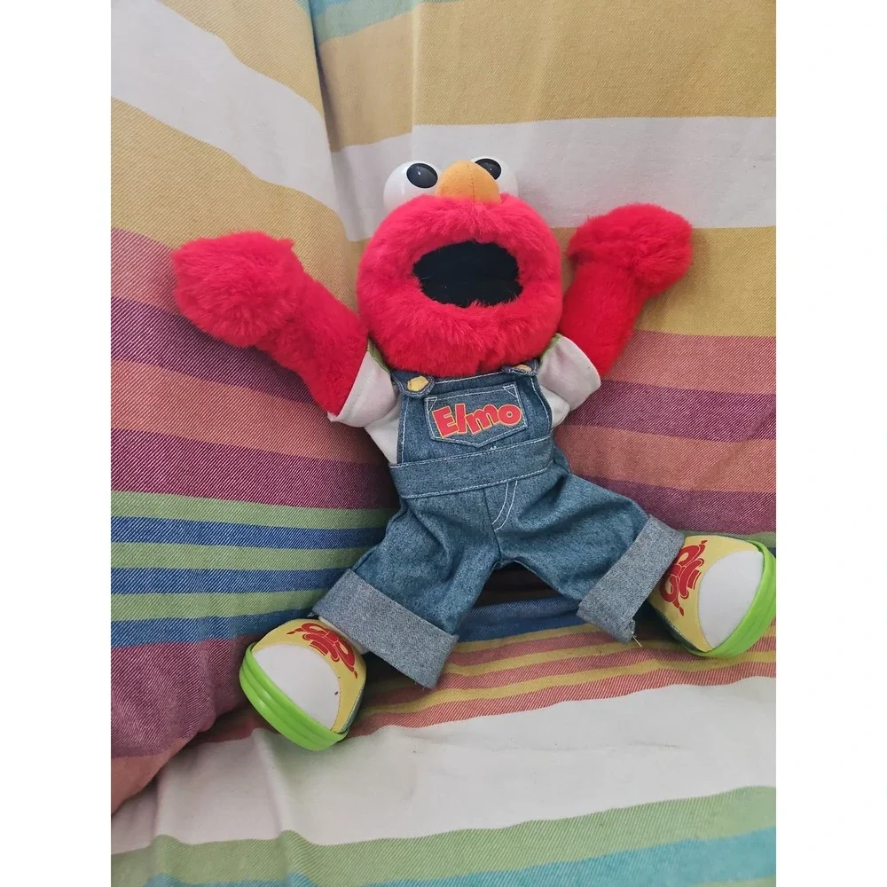 Lets Pretend‎ Elmo